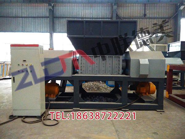 四川供應(yīng)木材撕碎機廠家